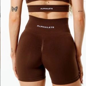 Alphalete Rich Brown Amplify Shorts S